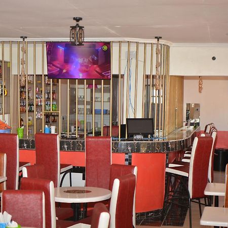 The Farm Bar And Restaurant Hotell Kakamega Exteriör bild